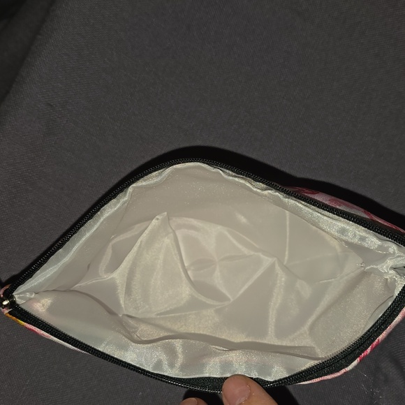 Flamingo Makeup Bag - Picture 4 of 4